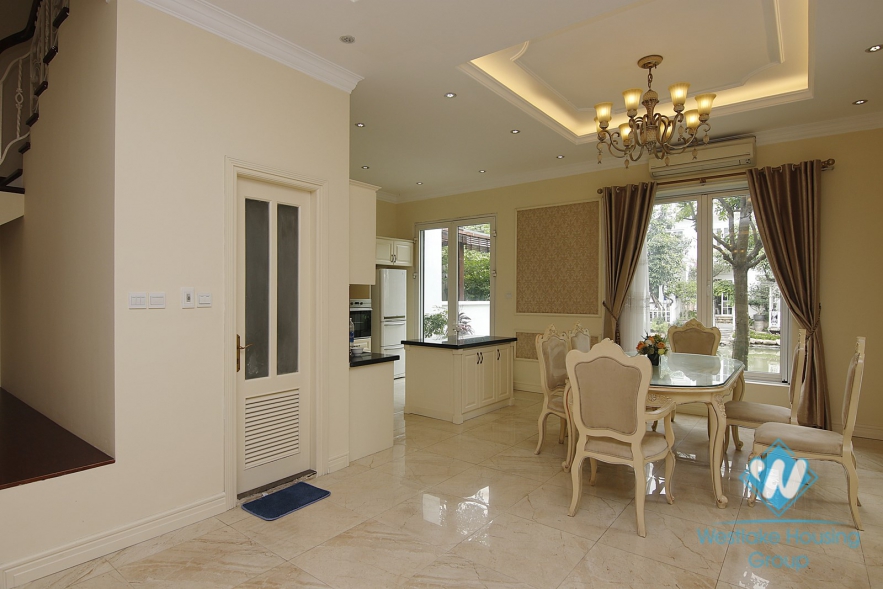 Five-bedroom villa for rent in Vinhome Riverside near BIS international school